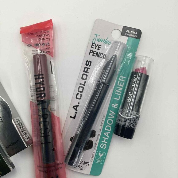 5-Piece Smoky Glam Makeup Bundle | Revlon x Wet n Wild × L.A. Colors × TFT - Picture 3 of 8